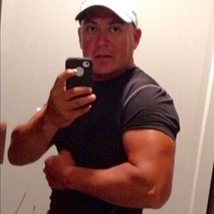 Meet your Posher, Victor